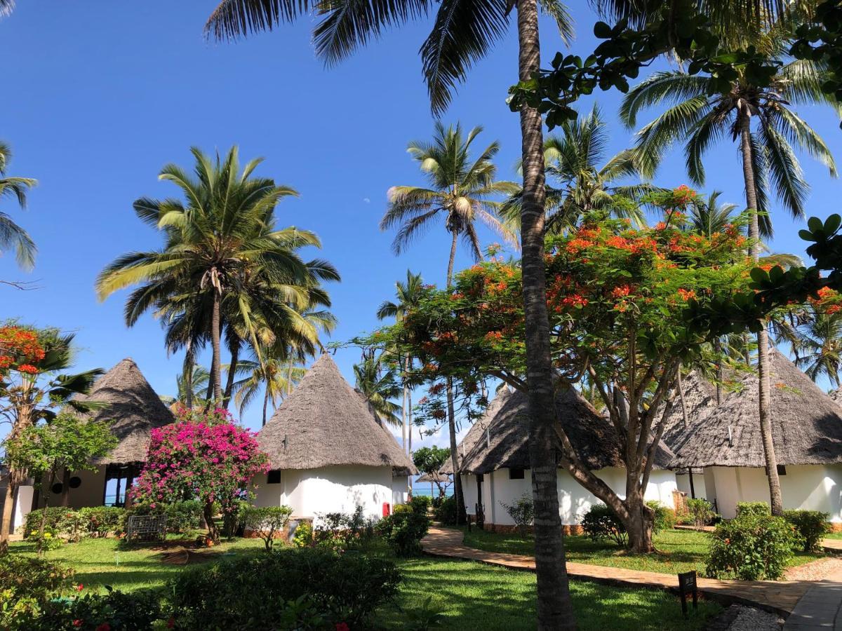 Sultan Sands Island & Hotel 4*
